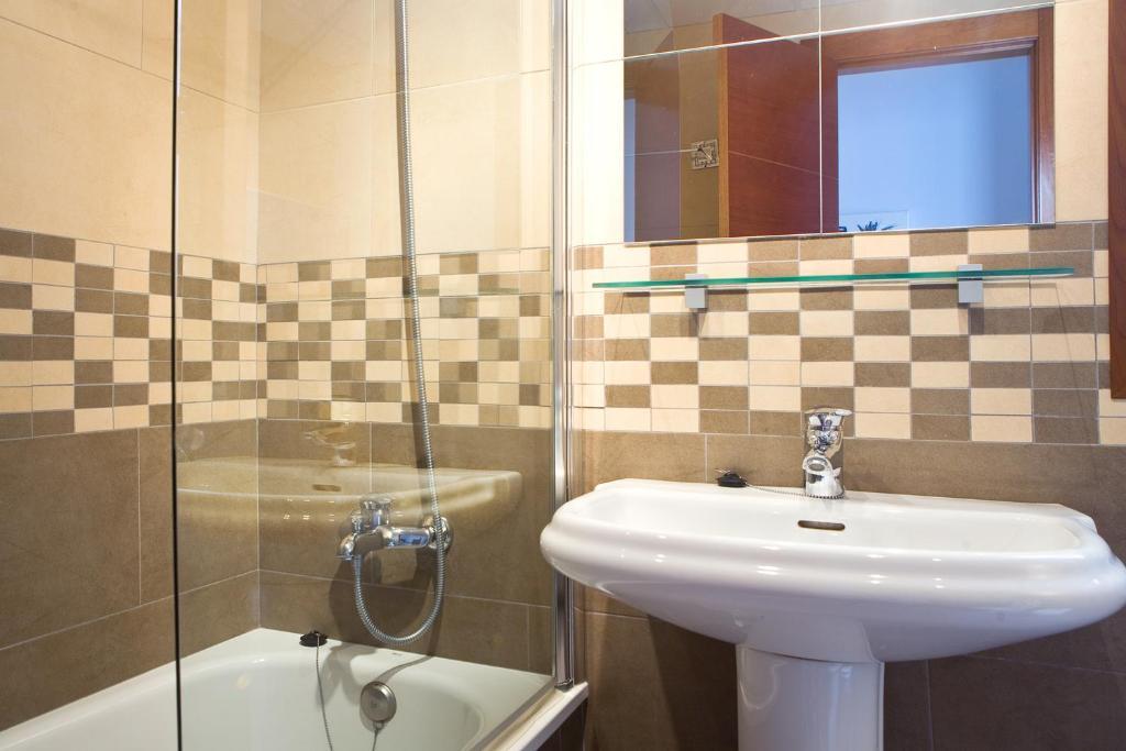 Real De Cartuja Apartments & Suites Granada Zimmer foto