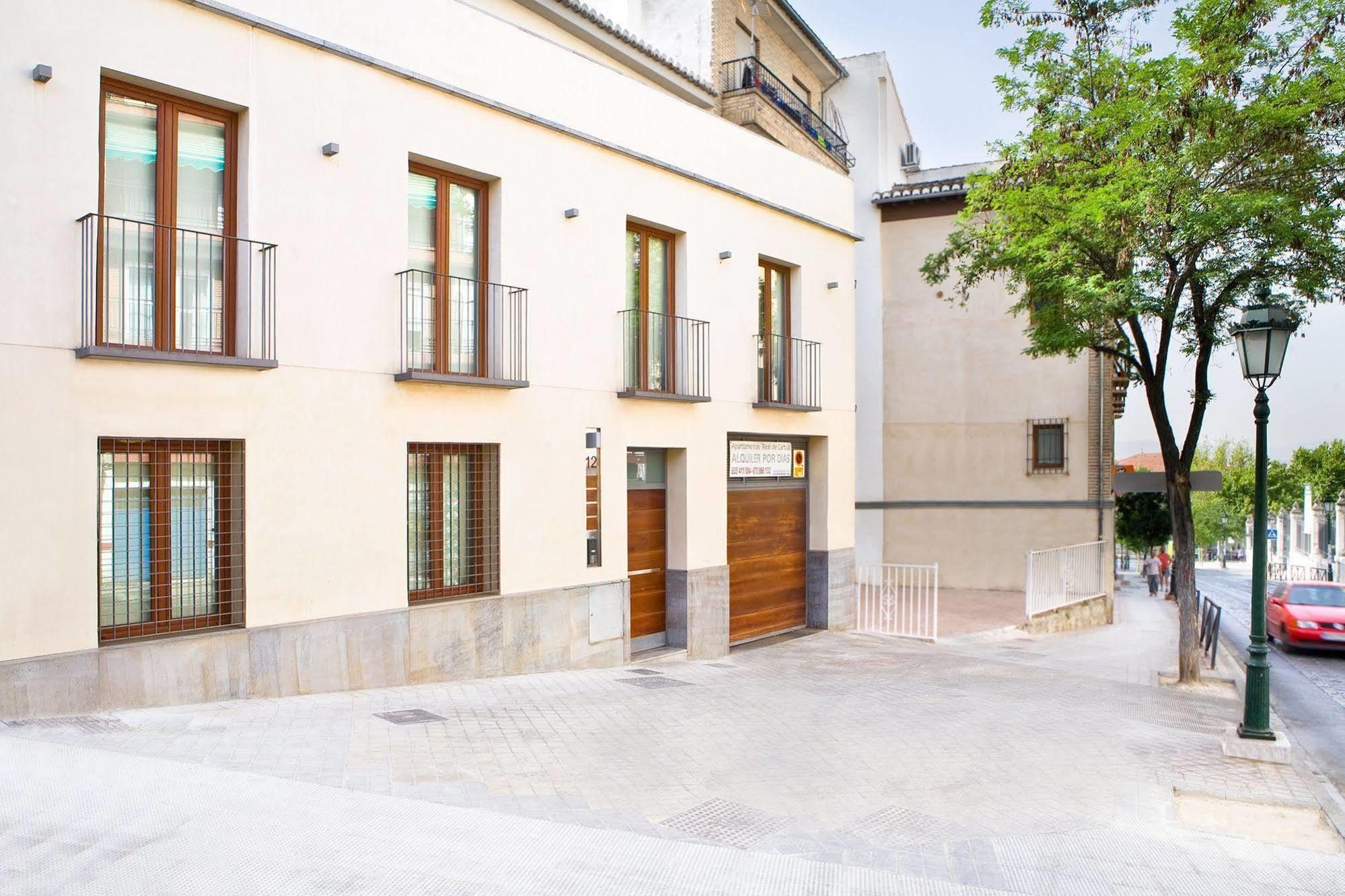Real De Cartuja Apartments & Suites Granada Exterior foto